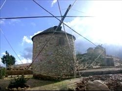 Os moinhos de vento da Serra da Atalhada - Portugal - SAPO Viagens