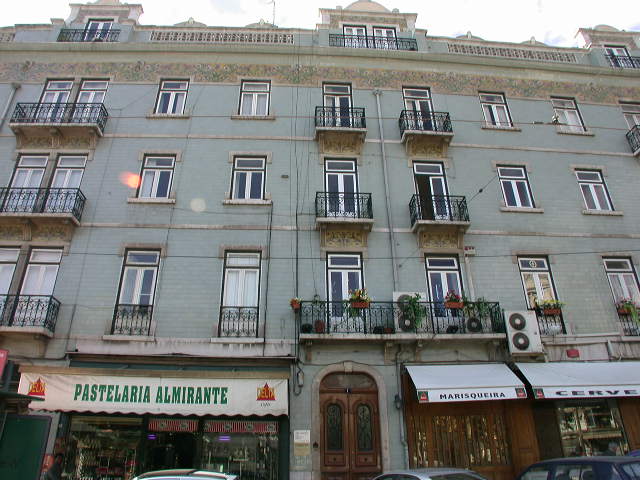 Edifício na Avenida Almirante Reis, 1