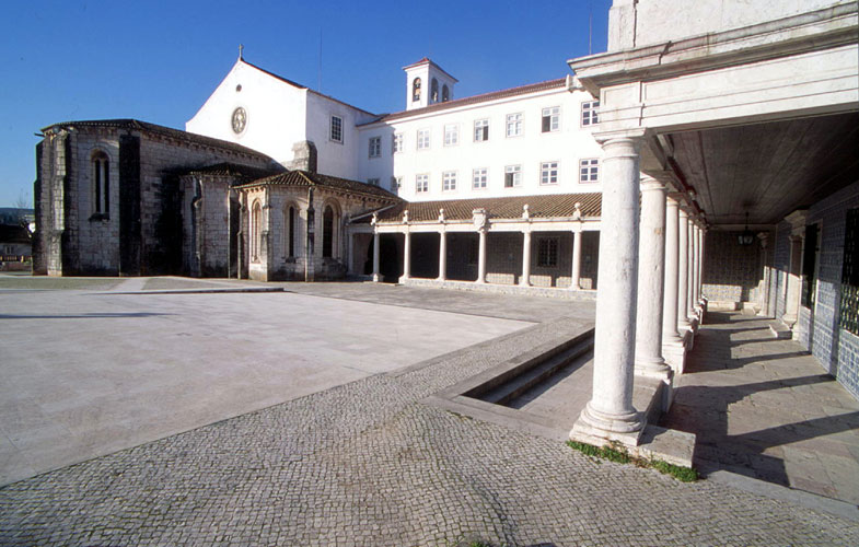 Mosteiro de S. Dinis e S. Bernardo (Mosteiro de Odivelas)