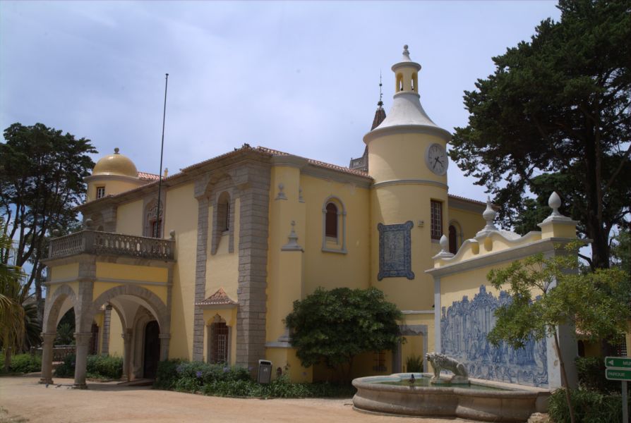 Museu Condes de Castro Guimarães