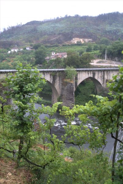 Ponte de Cavez, sobre o rio Tâmega