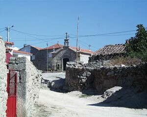 Muralhas e ruínas de Vila Velha de Santa Cruz de Vilariça