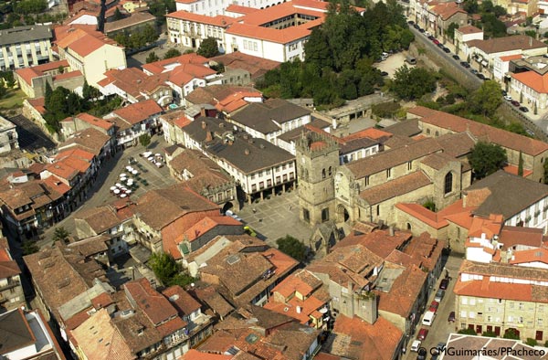 Guimarães- Centro Histórico aérea.