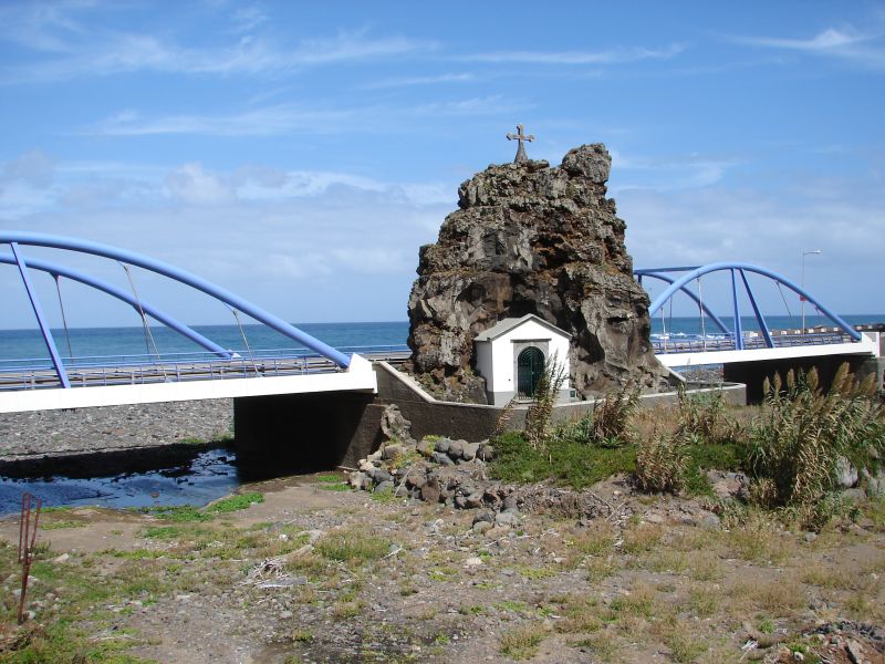 Capela de São Vicente (ou Nossa Senhora do Calhau)