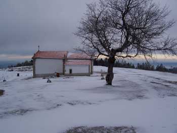 Capela e poços de Santo António da Neve