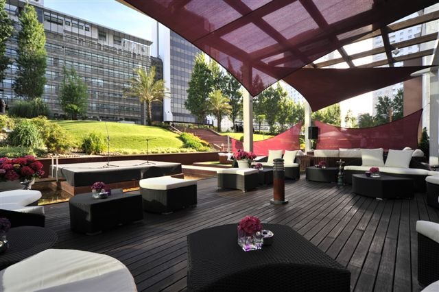 Terrace Lounge Corinthia