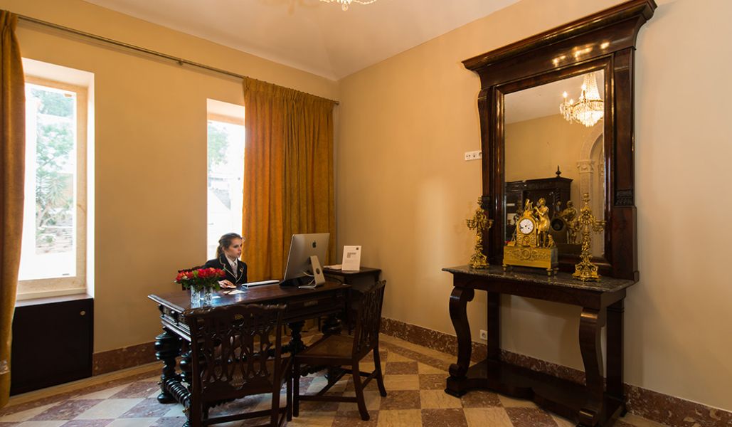 Hotel Vila Galé Collection Palácio dos Arcos - O Hotel dos Poetas - quarto do palácio