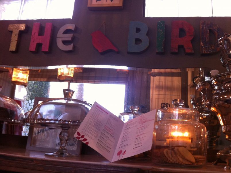 The Bird - Salão de Chá