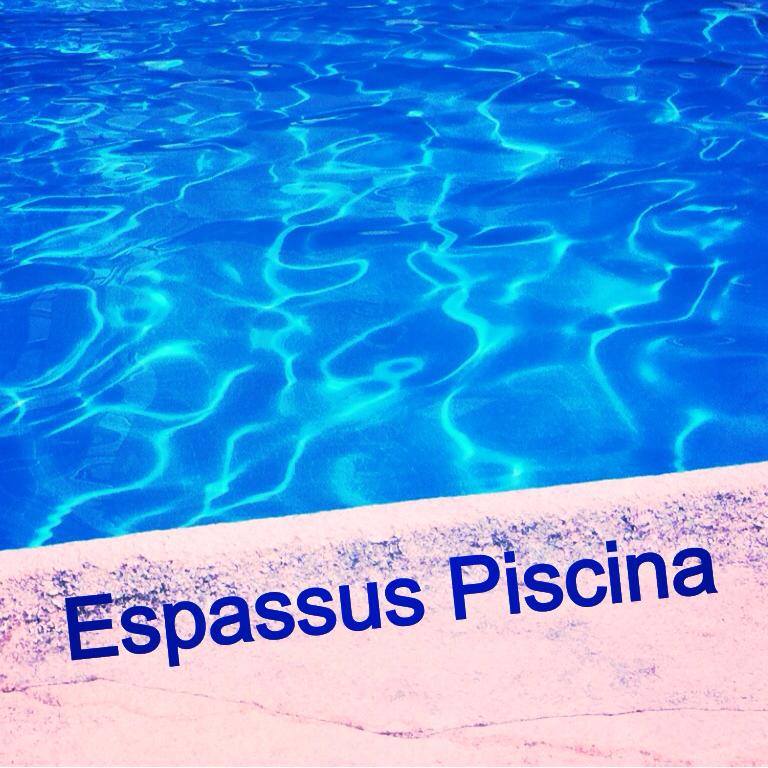 Espassus Piscina